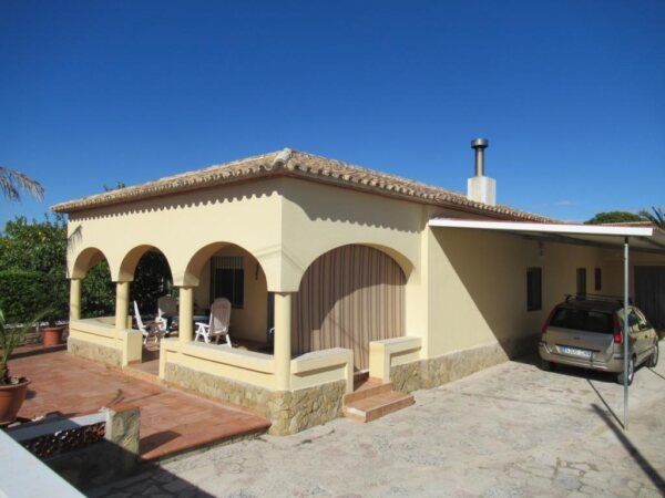 X-V5 Villas in Oliva with 4 Bedrooms - Photo
