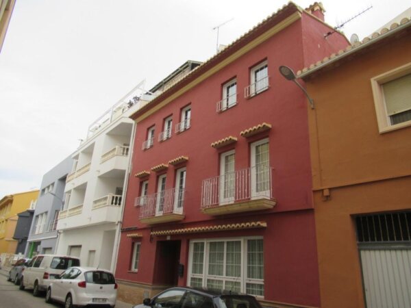 X-TH18 TownHouse in Vergel with 5 Bedrooms - Photo