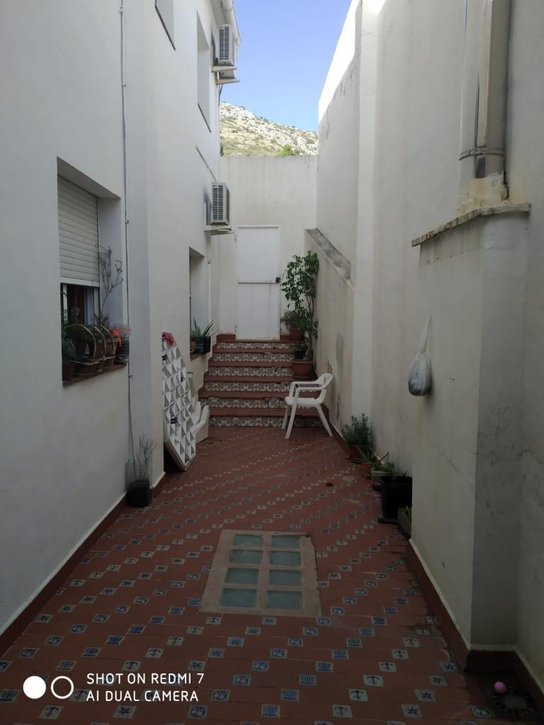 X-TH12 TownHouse in Sanet I Negrals with 4 Bedrooms - Property Photo 4