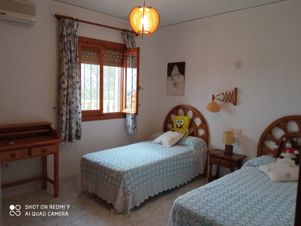 X-K-BR57810 Villas in Pedreguer with 5 Bedrooms - Property Photo 8