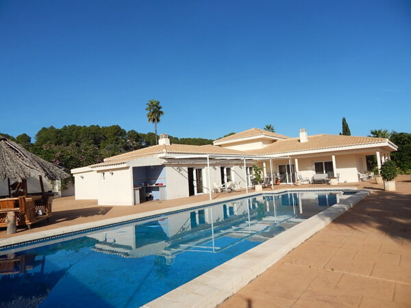 X-L-RA5156 Villas in Oliva with 5 Bedrooms - Photo